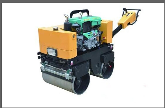 Double compacteur fonctionnant diesel hydraulique 1.0-1.3ton de rouleau de tambour de rayon de rouleau de route de tambour petit