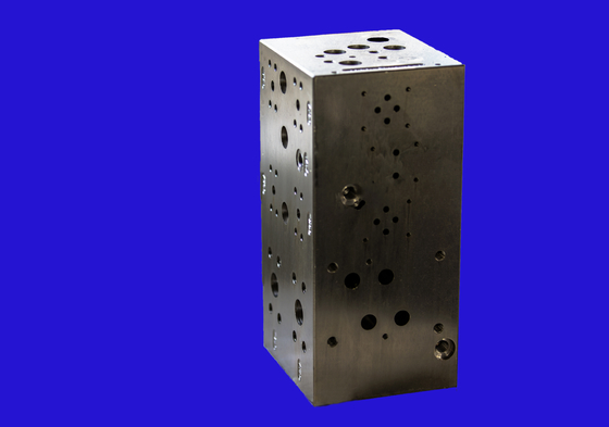 Pièces de usinage d'une d'an commande numérique par ordinateur de garantie, bloc hydraulique de soupape de commande